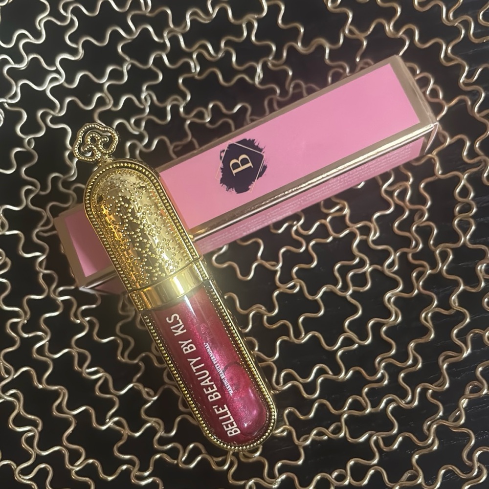 Liquid Matte Lipstick -“Lovesick”